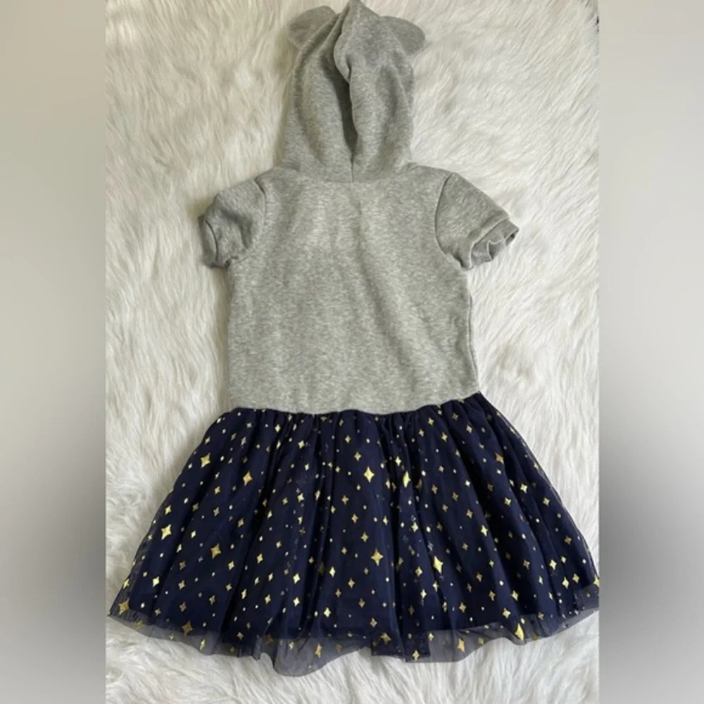 Disney 100 Grey Sweater Dress‎ Girls Size S (6/6X) Grey Short Sleeve Hooded Tutu
